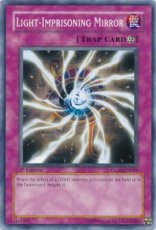Light-Imprisoning Mirror - GLAS-EN069 - Common 1st Light-Imprisoning Mirror - GLAS-EN069 - Common 1st Edition